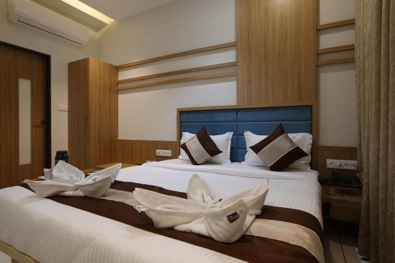 Hotel Decent Unjha Экстерьер фото